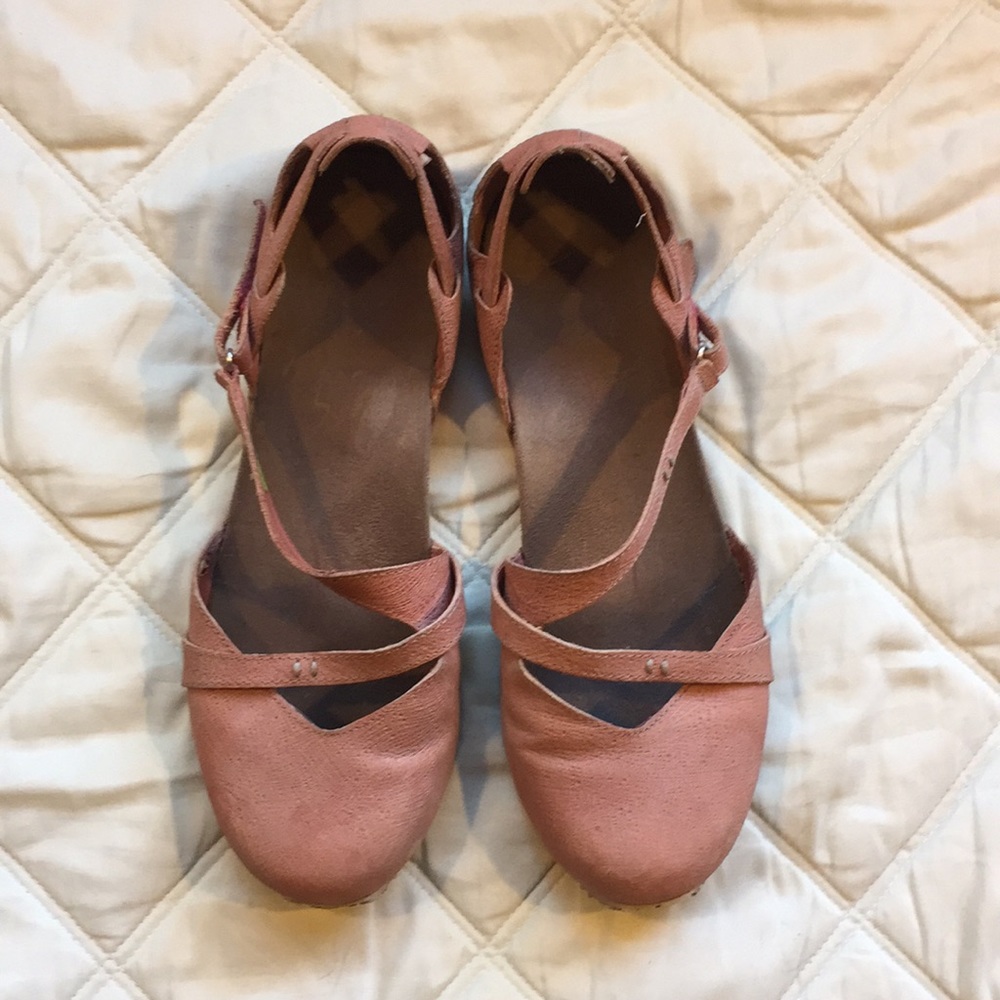 Ahnu summer shoes